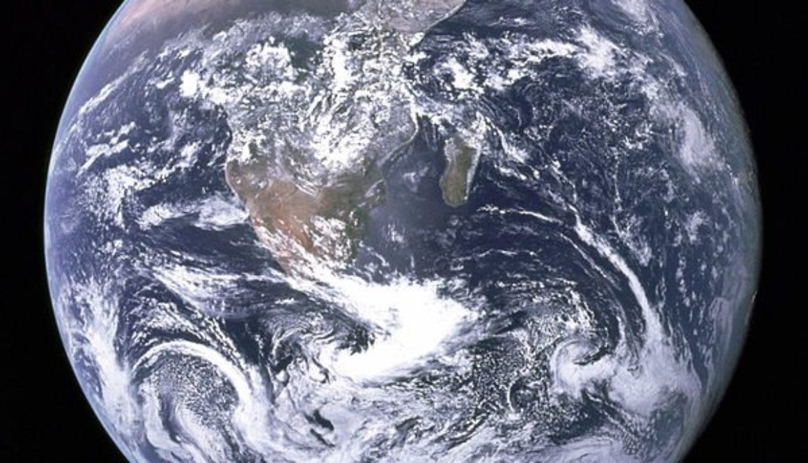 599px-The_Earth_seen_from_Apollo_17